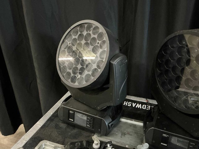 Robe led wash 600+ led-moving head (4x) - afbeelding 2 van  6