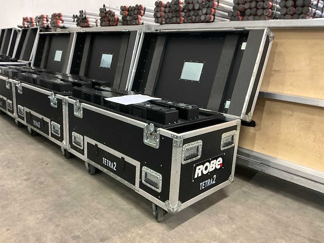 Robe tetra2 led-moving head (3x) - afbeelding 9 van  9