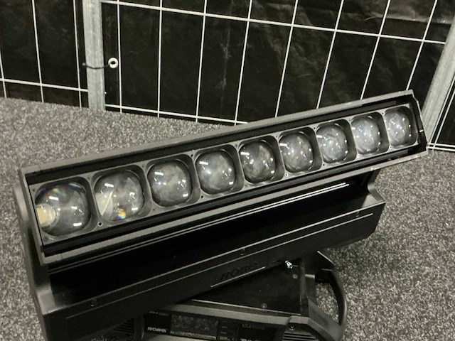 Robe tetrax led-moving head (4x) - afbeelding 3 van  10