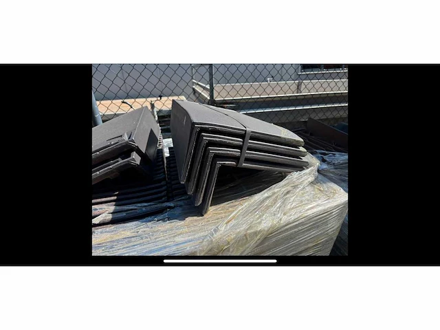Roben - pallet keramische dakpannen (8x) - afbeelding 9 van  14