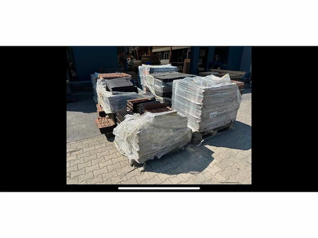 Roben - pallet keramische dakpannen (8x) - afbeelding 11 van  14