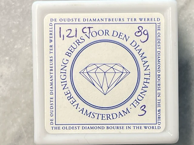 Robijn - 0.98 carat natuurlijke cabochon robijn - afbeelding 2 van  4