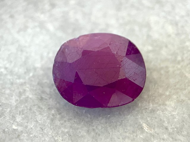 Robijn - 11.98 carat natuurlijke robijn - afbeelding 1 van  4