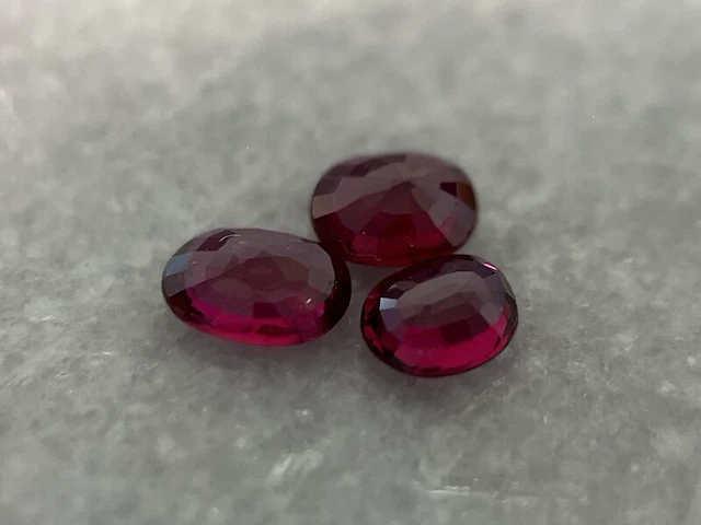 Robijn - 1.29 carat natuurlijke robijn - afbeelding 2 van  5
