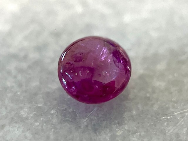 Robijn - 1.49 carat natuurlijke cabochon robijn - afbeelding 1 van  5