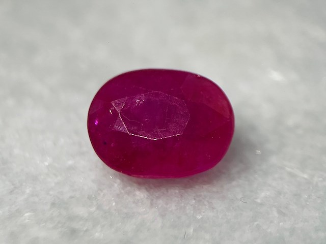 Robijn - 4.35 carat natuurlijke robijn - afbeelding 1 van  5