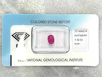 Robijn 1.32 carat echte robijn gecertificeerd - afbeelding 1 van  2