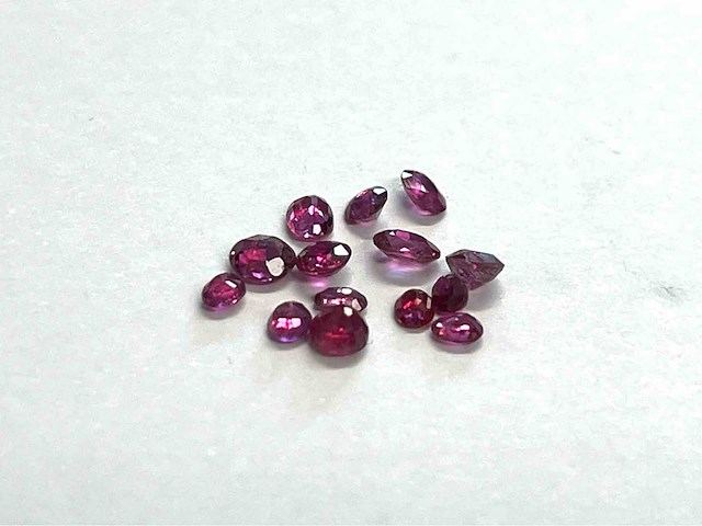 Robijn 2.02 carat natuurlijke robijn - afbeelding 1 van  2