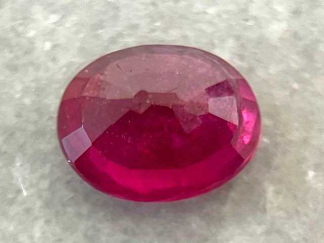 Robijn 2.40 carat natuurlijke robijn - afbeelding 2 van  4