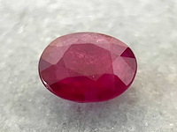 Robijn 3.79 carat natuurlijke robijn