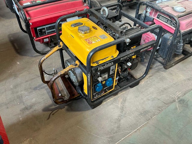 Robin rgd3300 benzine aggregaat 3kva - afbeelding 1 van  9