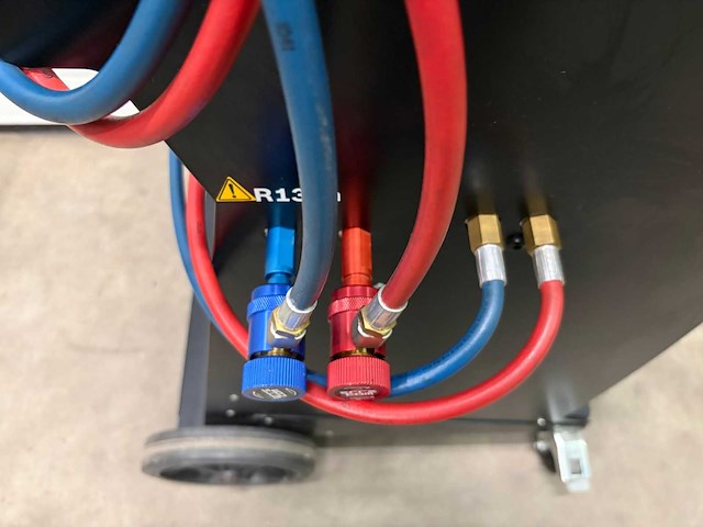 Robinair - 2023 - ac1x34-3ip - airco test- en vulapparaat r134a - afbeelding 7 van  10