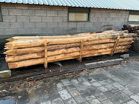 Robinia palen ø 140-160mm geschild en gepunt - 4500mm. - afbeelding 1 van  5