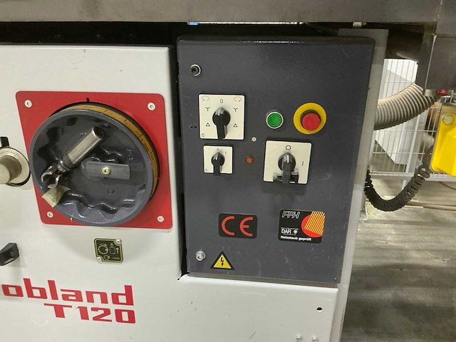 Robland t120 spilfreesmachines - afbeelding 7 van  9