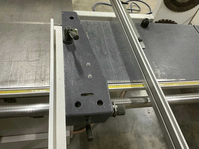 Robland z320 paneelcirkelzaagmachine - afbeelding 9 van  10