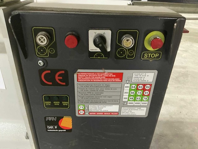 Robland z320 paneelcirkelzaagmachine - afbeelding 10 van  10