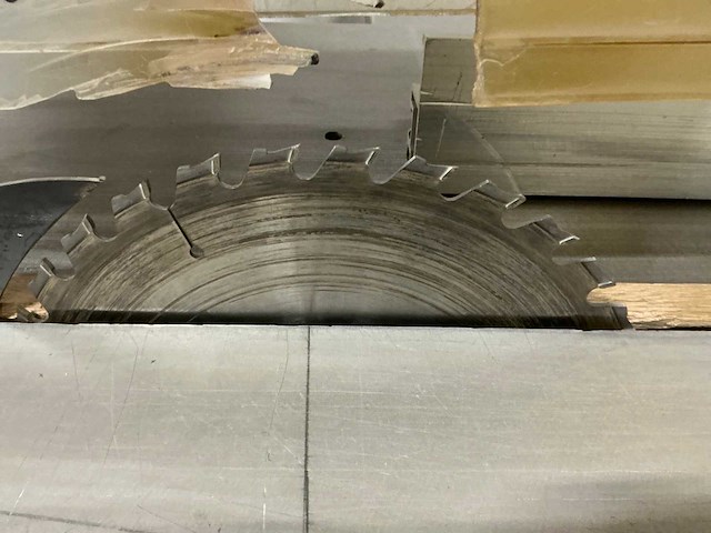 Robland z320 paneelcirkelzaagmachine - afbeelding 11 van  11