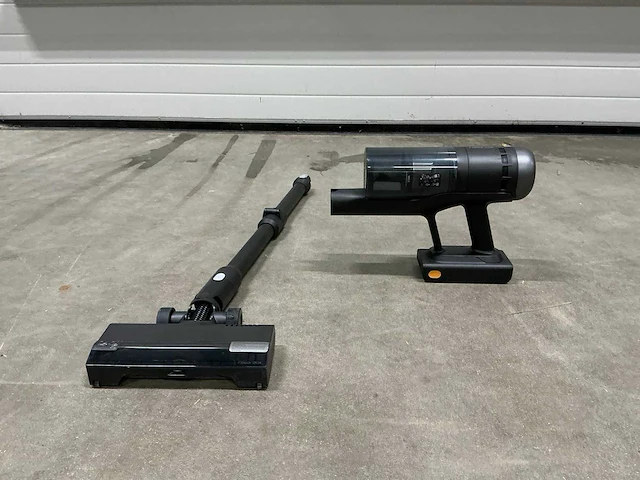 Roborock h60 hub ultra steelstofzuiger - afbeelding 1 van  4