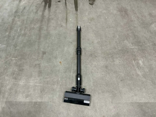 Roborock h60 hub ultra steelstofzuiger - afbeelding 3 van  4