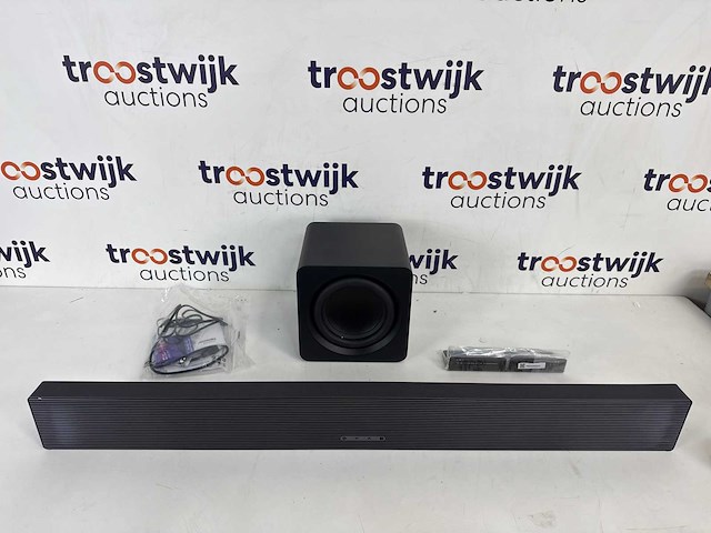 Roborock s7 – robotstofzuiger & dweilrobot | samsung hw-qs700f q-series – soundbar dolby atmos - afbeelding 1 van  3