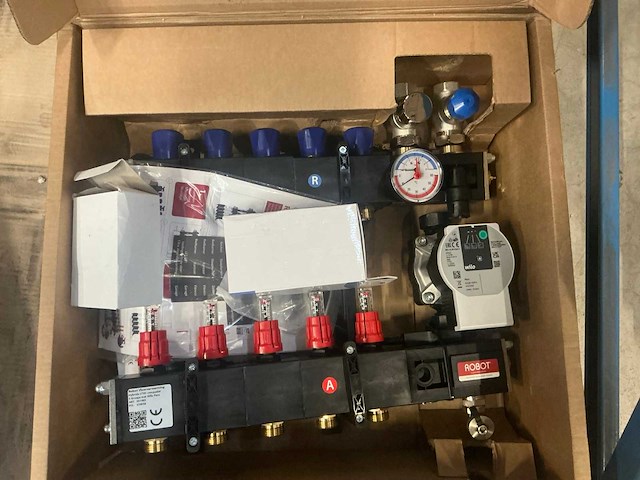 Robot 5-groeps 261985 vloerverwarmingset - afbeelding 3 van  5