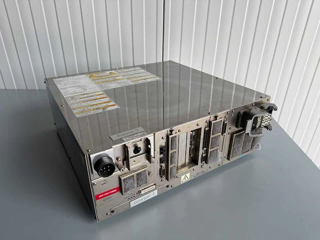 Robot controller rc7m-hmg4ba-bp - afbeelding 1 van  4