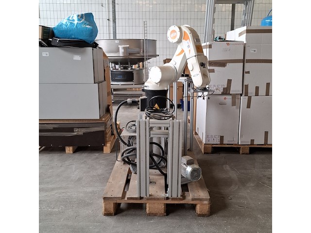 Robot met besturingskast en display, kuka, kr 5 sixx r850 wp - afbeelding 12 van  36