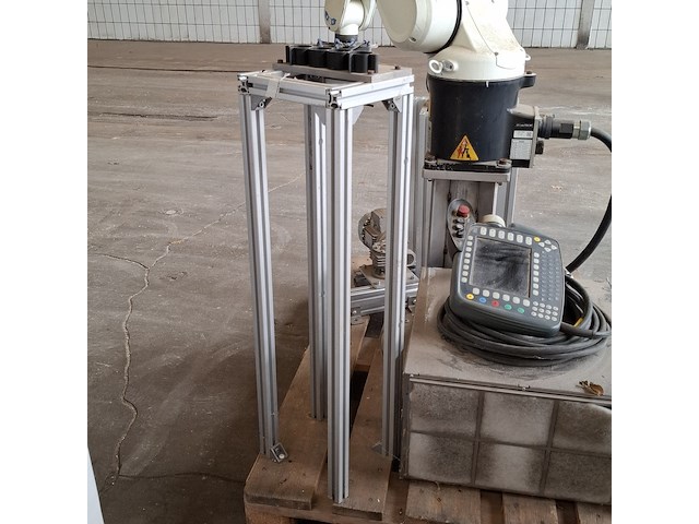 Robot met besturingskast en display, kuka, kr 5 sixx r850 wp - afbeelding 24 van  36