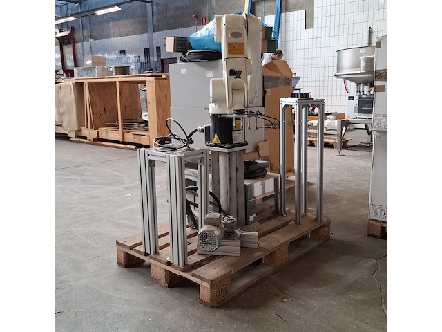 Robot met besturingskast en display, kuka, kr 5 sixx r850 wp - afbeelding 23 van  36