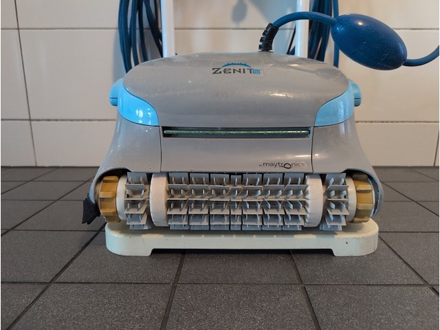 Robot zwembadcleaner met station maytronics, zenit 10 - afbeelding 4 van  6