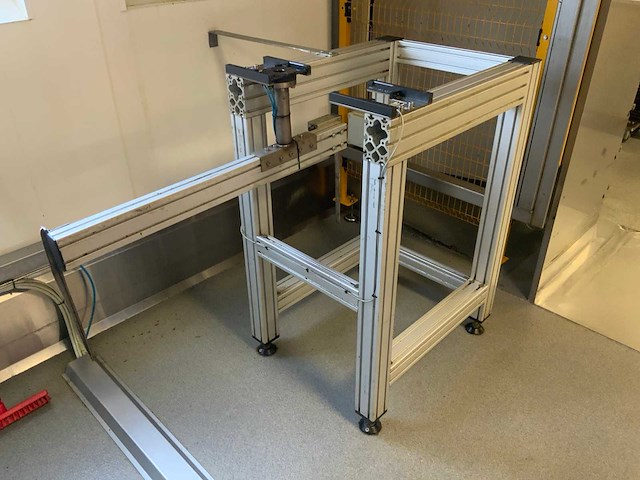 Robotcel klein en grootbrood depanner - afbeelding 15 van  16