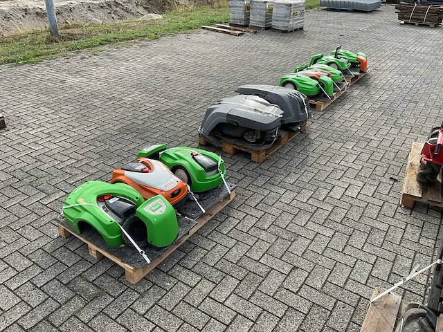 Robotmaaier (10x) - afbeelding 7 van  13