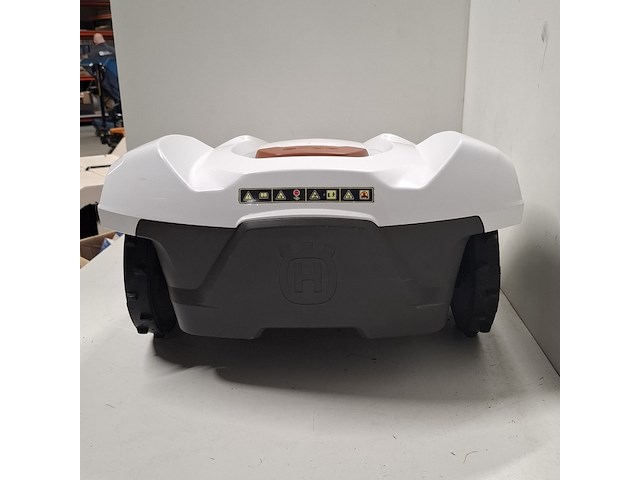 Robotmaaier, husqvarna, 330x, wit, 2015 - afbeelding 13 van  15