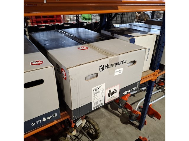 Robotmaaier, husqvarna, 430x, 2023 - afbeelding 1 van  2