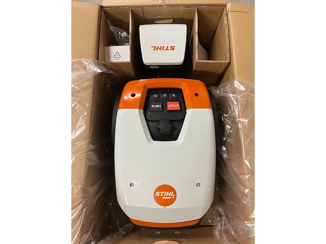 Robotmaaier, stihl, imow 4 - afbeelding 2 van  3