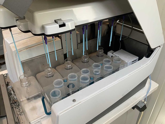 Roche - flx 454 dna genoomsequencer - afbeelding 5 van  8