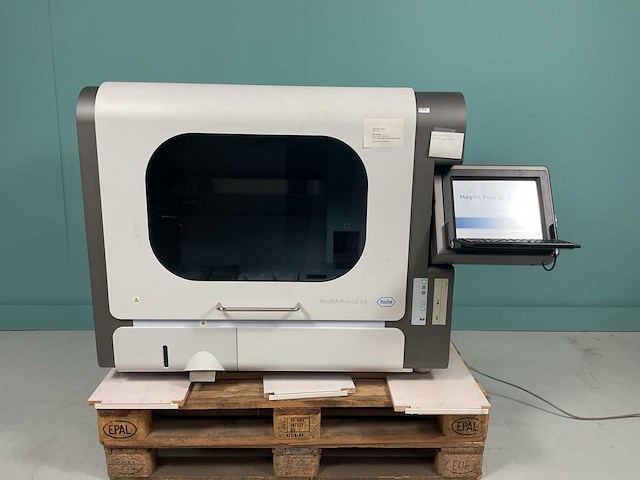 Roche magna pure lc 2.0 diverse laboratoriumapparatuur - afbeelding 1 van  11