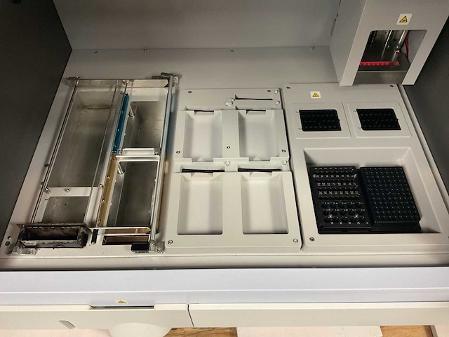 Roche magna pure lc 2.0 diverse laboratoriumapparatuur - afbeelding 5 van  11