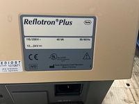 Roche refloton plus bloedonderzoek analyse-automaat - afbeelding 7 van  7