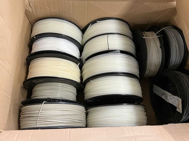 Röchling en simona kunststof pe en pp lasdraad op pallet (3x) - afbeelding 13 van  13