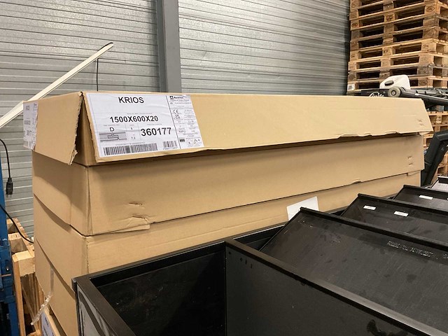 Rockfon krios 150x60cm 360177 doos á 8 stuks systeemplafond platen (11x) - afbeelding 1 van  2