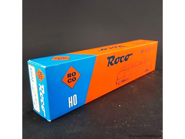 Roco db v 200 diesellocomotief fin purperrode en grijze kleurstelling. modelnr: 43522 - afbeelding 4 van  5