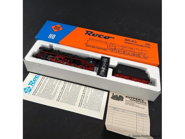 Roco deutsche bundesbahn (db) stoomlocomotief van de klasse br 43 modelnr: 04126a - afbeelding 1 van  5