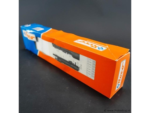 Roco duitse stoomlocomotief met tender van het merk roco br 18 van de db - afbeelding 4 van  5