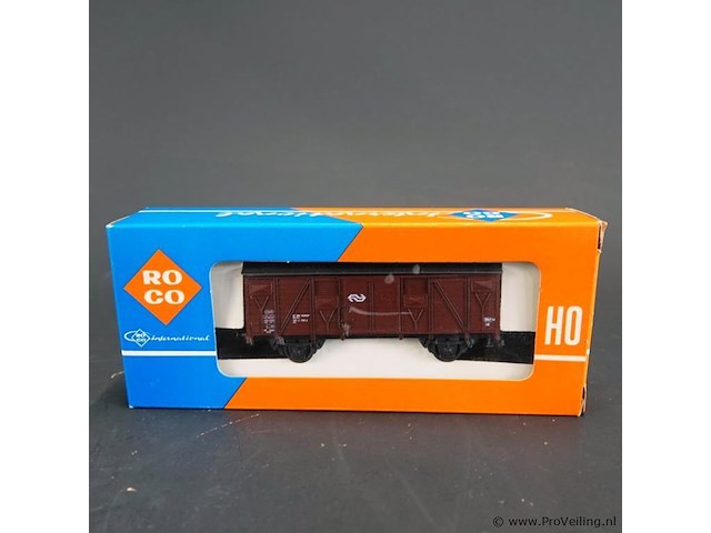Roco gesloten goederenwagen (type gs) van de nederlandse spoorwegen (ns) modelnr: 4315b - afbeelding 2 van  3