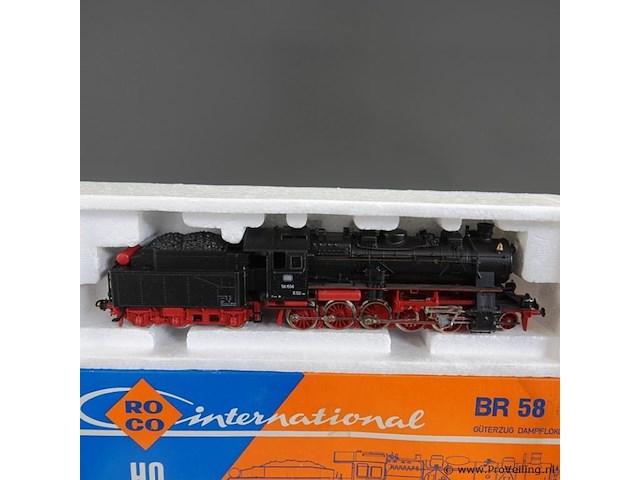 Roco goederentrein-stoomlocomotief met tender (baureihe 58) van de deutsche bundesbahn (db) - afbeelding 2 van  5