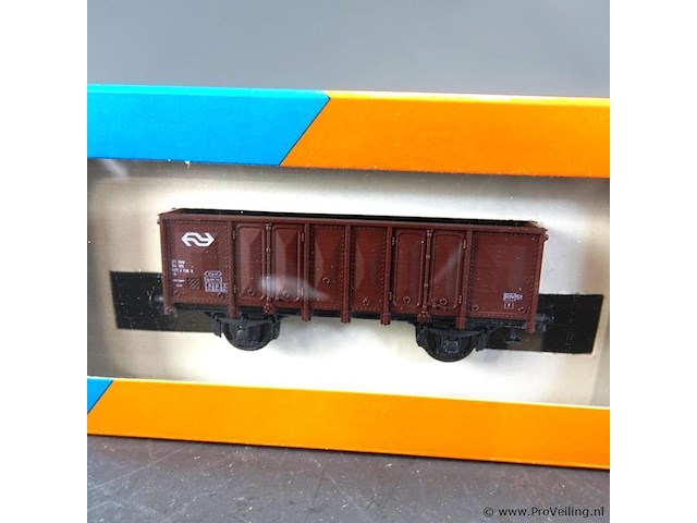 Roco hoge bakwagen (bietenwagen) van de nederlandse spoorwegen (ns) - afbeelding 2 van  3