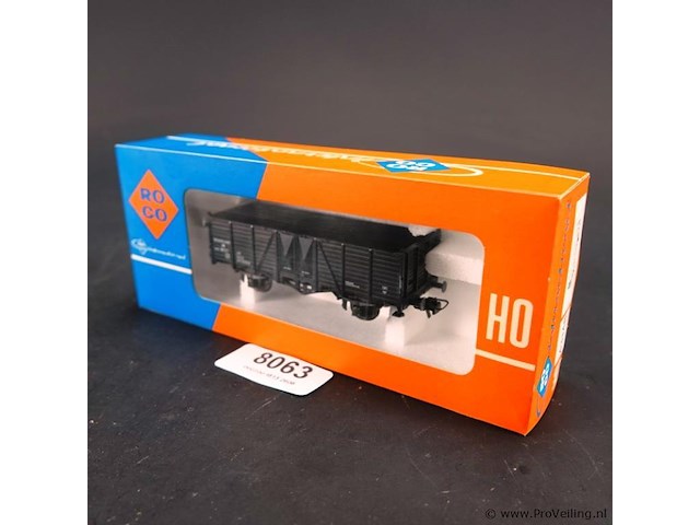 Roco hogeboordwagen van de nederlandse spoorwegen (ns) modelnr: 4314b - afbeelding 1 van  3