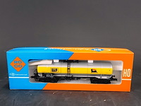 Roco ketelwagen in de kleurstelling van het oliemaatschappijmerk agip modelnr: 4365c - afbeelding 2 van  4