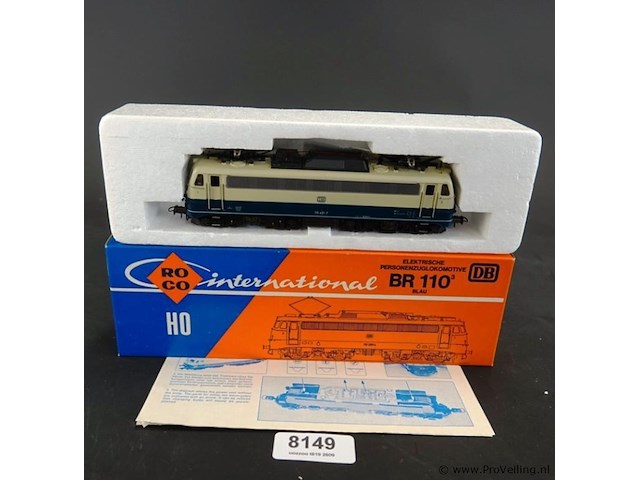 Roco locomotief br 110 (nummer 110 401-7) van de duitse spoorwegen (db) - afbeelding 1 van  5